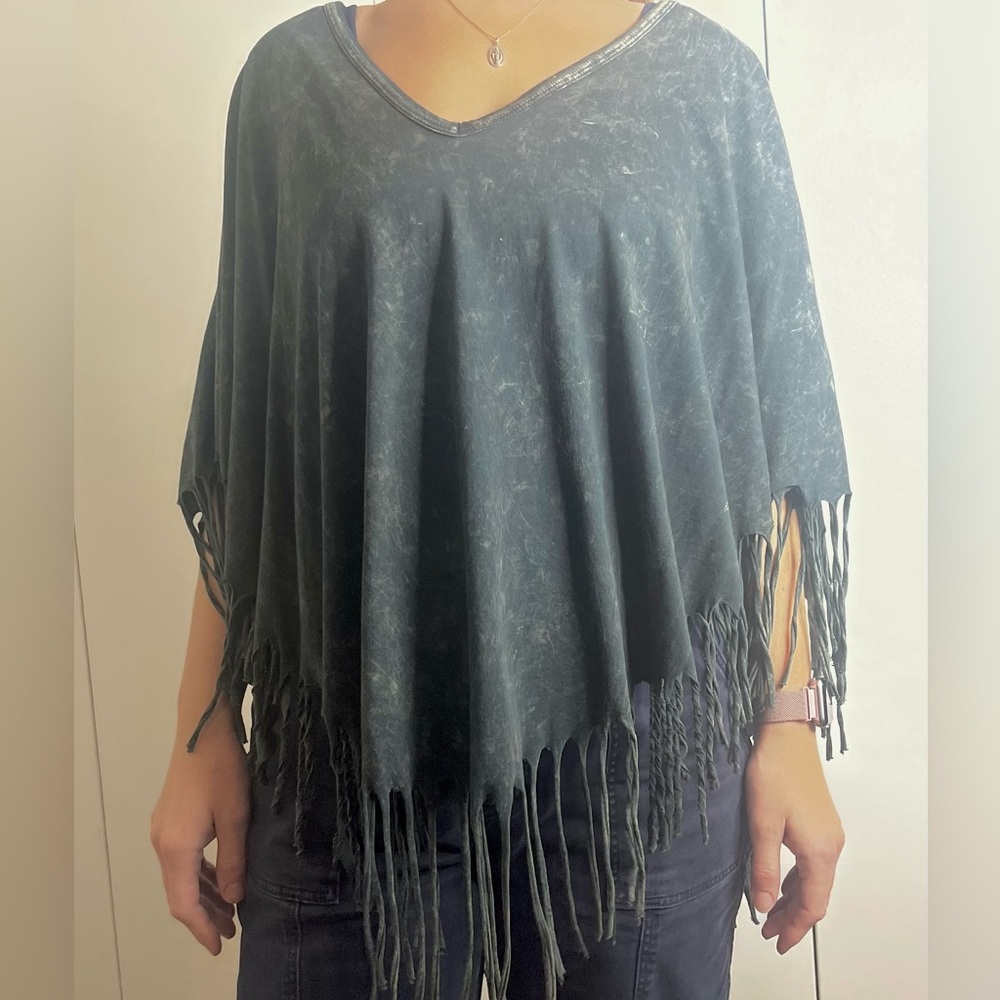 Urban × v neck fringe poncho
